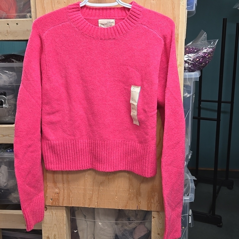 Universal Thread Size M Hot Pink Crew Neck Knit Sweater